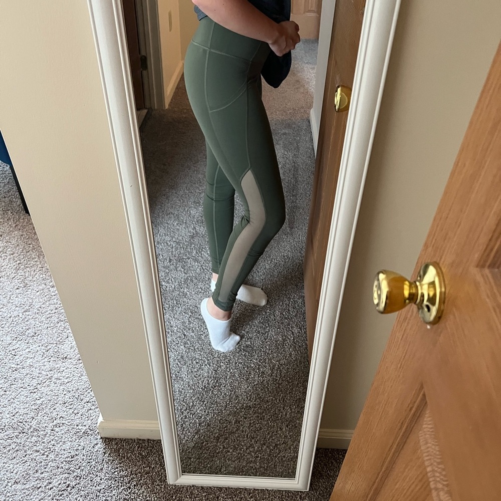 Old Navy Leggings in Olive